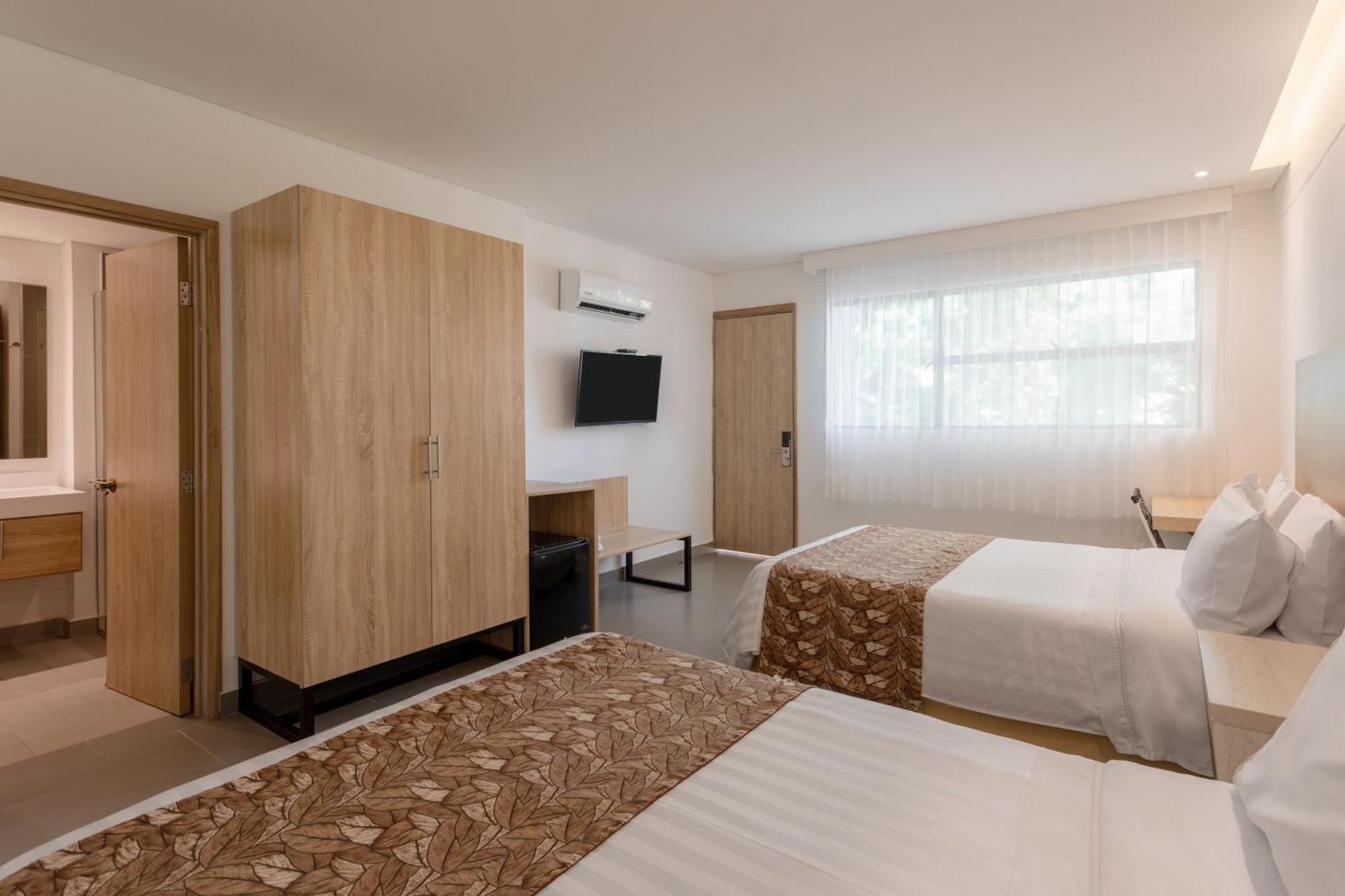 Ghl Hotel Club El Puente Girardot Exterior photo